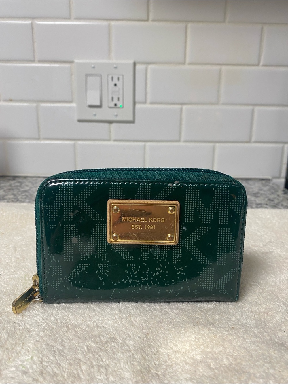 Michael Kors Deep Green Patent Leather Zip Card Case with Gold Plaque
